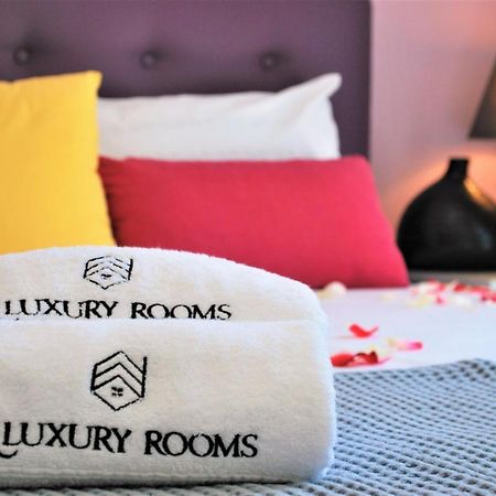 Q Luxury Rooms Paleros Buitenkant foto