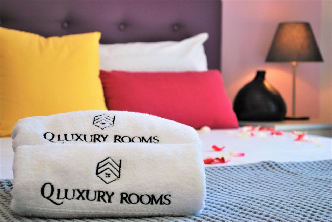 Q Luxury Rooms Paleros Buitenkant foto