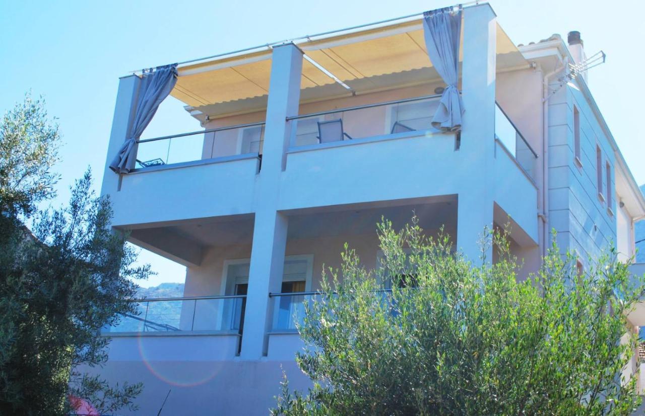 Q Luxury Rooms Paleros Buitenkant foto