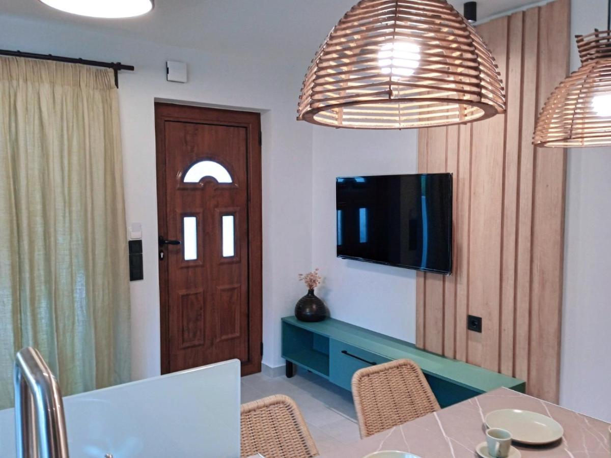 Q Luxury Rooms Paleros Buitenkant foto