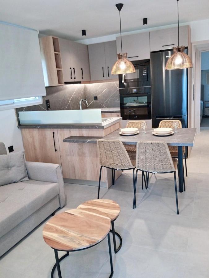 Q Luxury Rooms Paleros Buitenkant foto